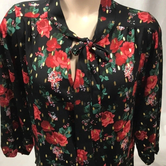 Jon & Ana Size Medium Floral Top With Neck Tie. New With Tags - Picture 2 of 4
